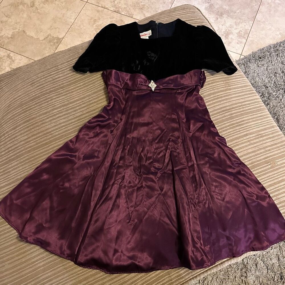 Jessica Mcclintock bridal kids dress 10